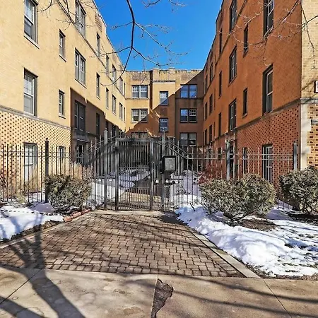 1Br Beautifully Furnished Apt With King-Sized Bed - Marshfield W2